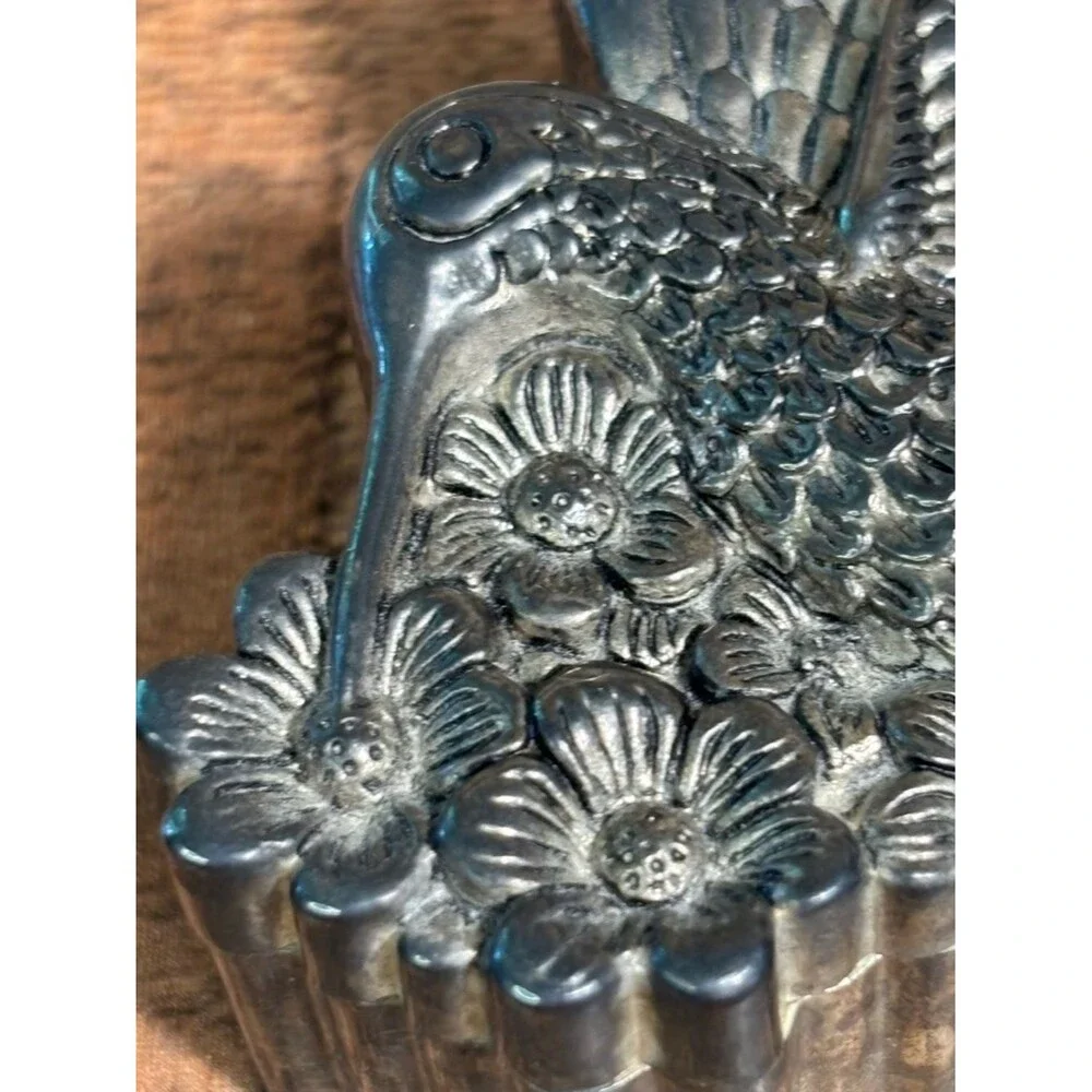 Unbranded hummingbird silver